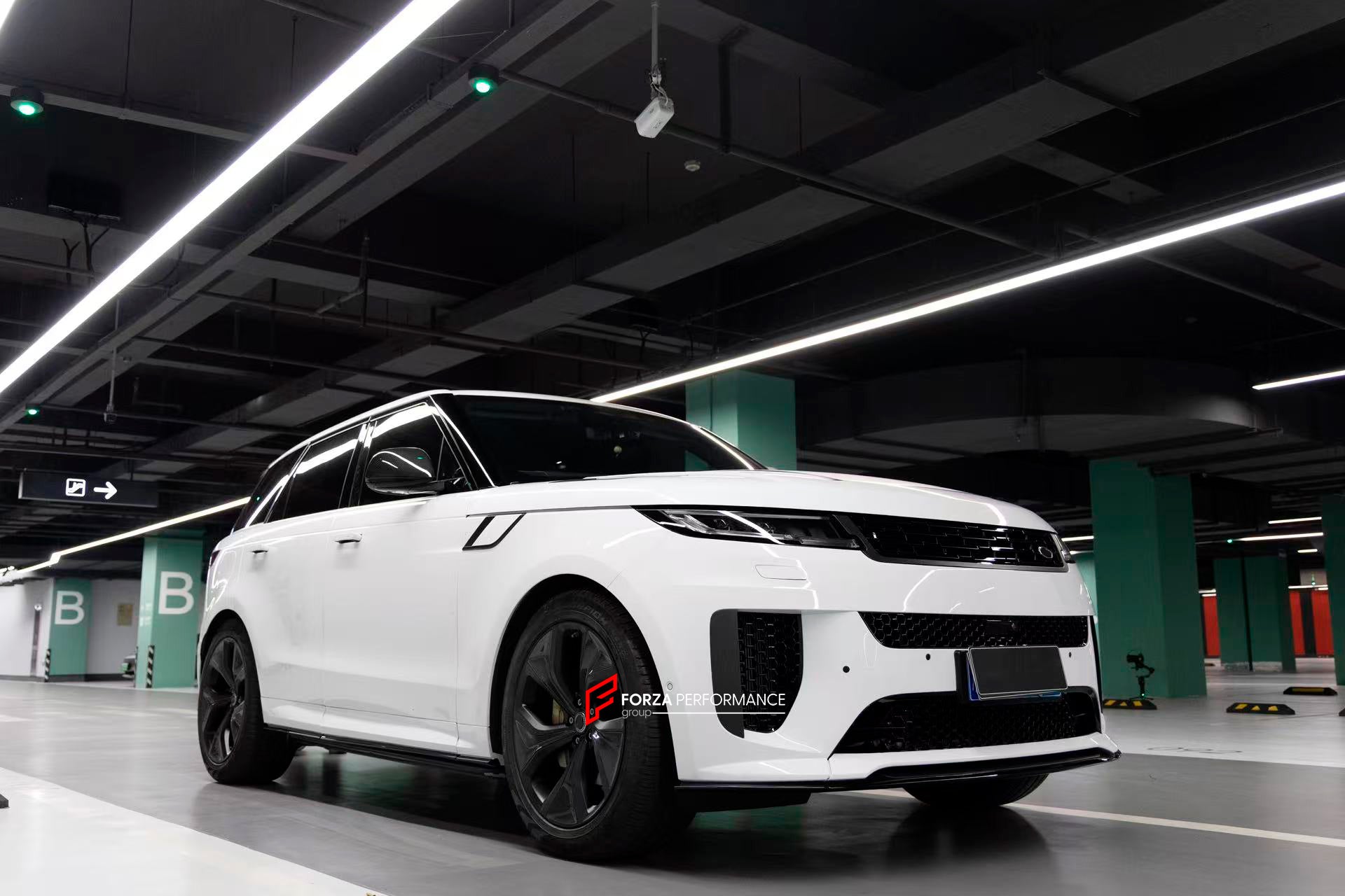 DRY CARBON BODY KIT for LAND ROVER RANGE ROVER SPORT L461 2022+

Set includes:

Front Bumper
Front Grille
Side Skirts
Rear Bumper
Rear Diffuser
Exhaust Tips

Material: Dry Carbon Fiber

NOTE: Professional installation is required

Contact us for pricing