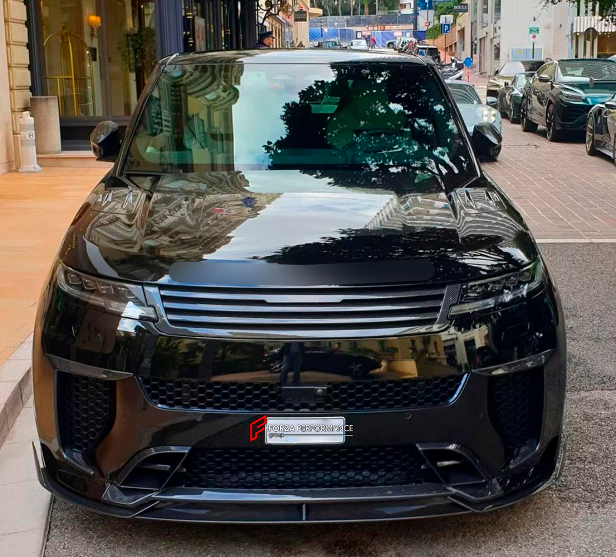 DRY CARBON BODY KIT for LAND ROVER RANGE ROVER SPORT SV L461 2022+ FORZA PERFORMANCE Mansory
Set includes:

Front Lip
Front Bumper Vents
Front Grille
Hood Bonnet Air Intakes
Side Mirror Covers
Side Skirts
Roof Spoiler
Ducktail Spoiler
Rear Diffuser
Rear Bumper Vents
Material: Dry Carbon

NOTE: Professional installation is required.