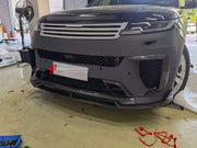 DRY CARBON BODY KIT for LAND ROVER RANGE ROVER SPORT SV L461 2023+ FORZA PERFORMANCE custom fit Mansory Style

Set includes:
Front Lip
Front Bumper Canards
Front Bumper Air Vent Covers
Front Grille
Side Fender Vents
Side Skirts
Roof Spoiler
Ducktail Spoiler
Rear Bumper Fins
Rear Diffuser

Material: Dry Carbon

NOTE: Professional installation is required.