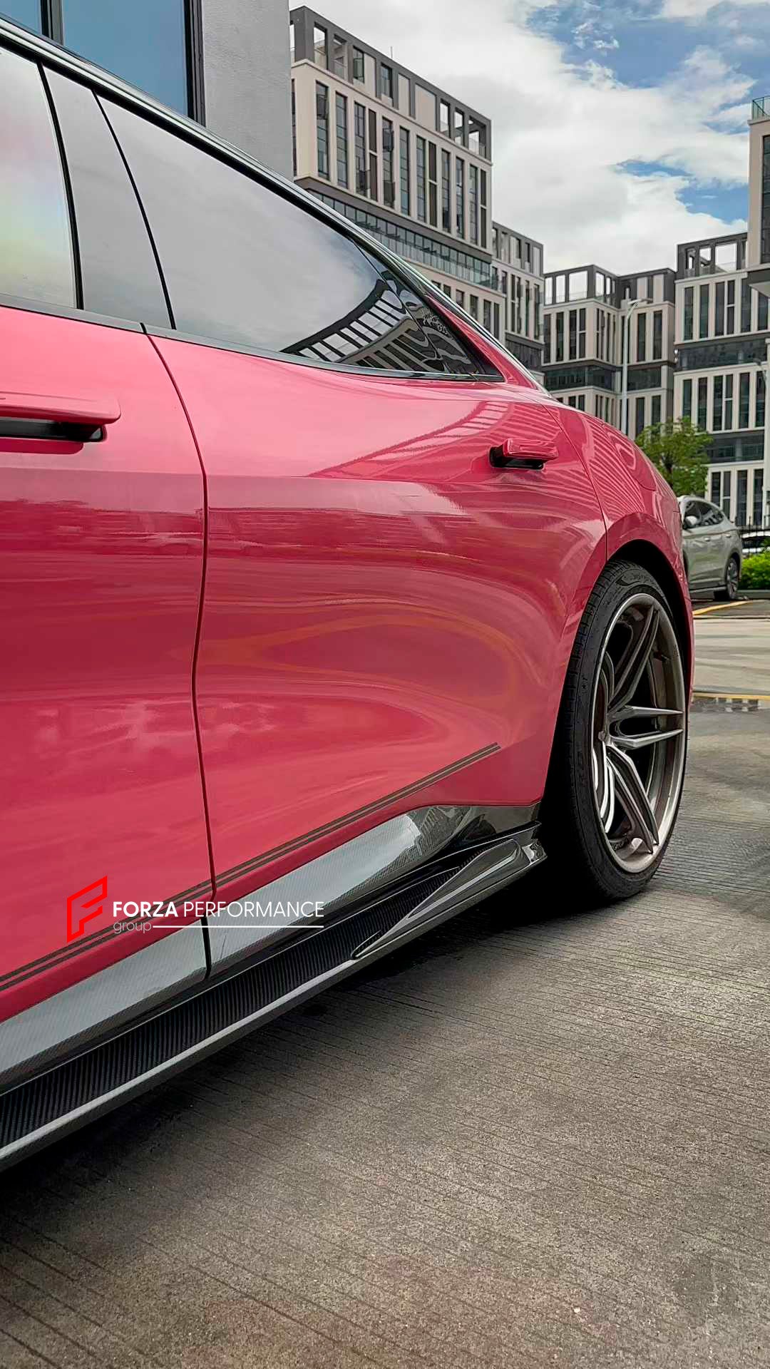 DRY CARBON BODY KIT for LOTUS EMEYA 2024+

Set includes:

Front Lip
Side Skirts
Roof Spoiler
Trunk Spoiler
Rear Bumper Air Vent Trims
Rear Diffuser

Material: Dry Carbon

Note: Professional installation is required.