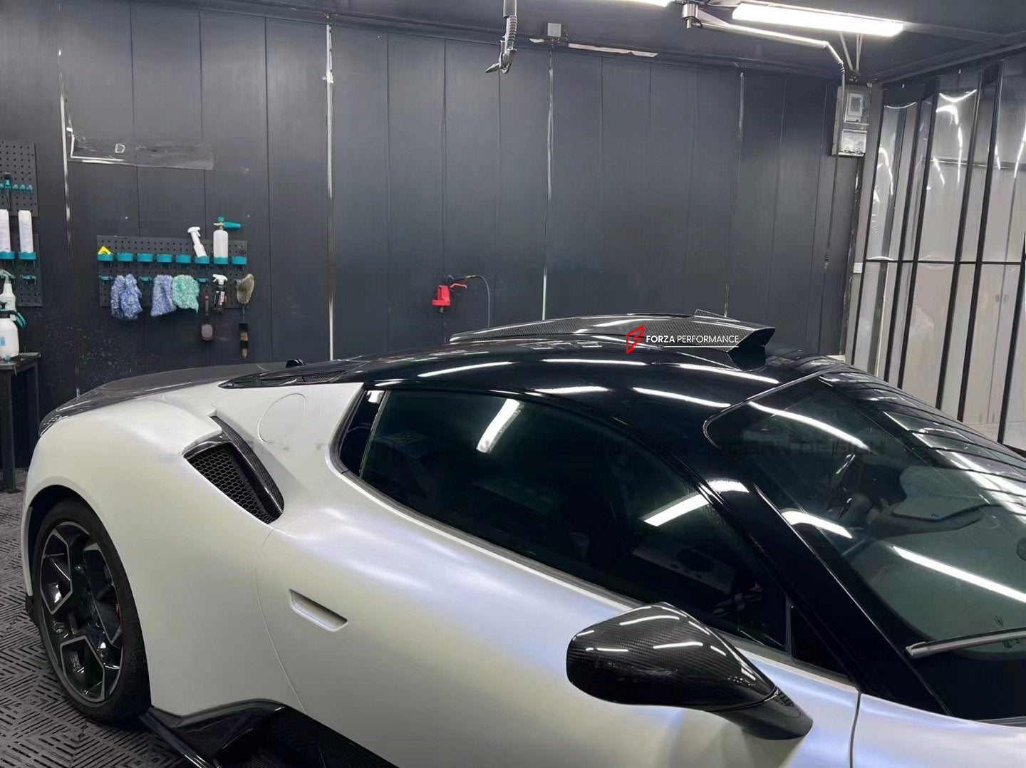 DRY CARBON BODY KIT FOR MASERATI MC20 2020+ R-2