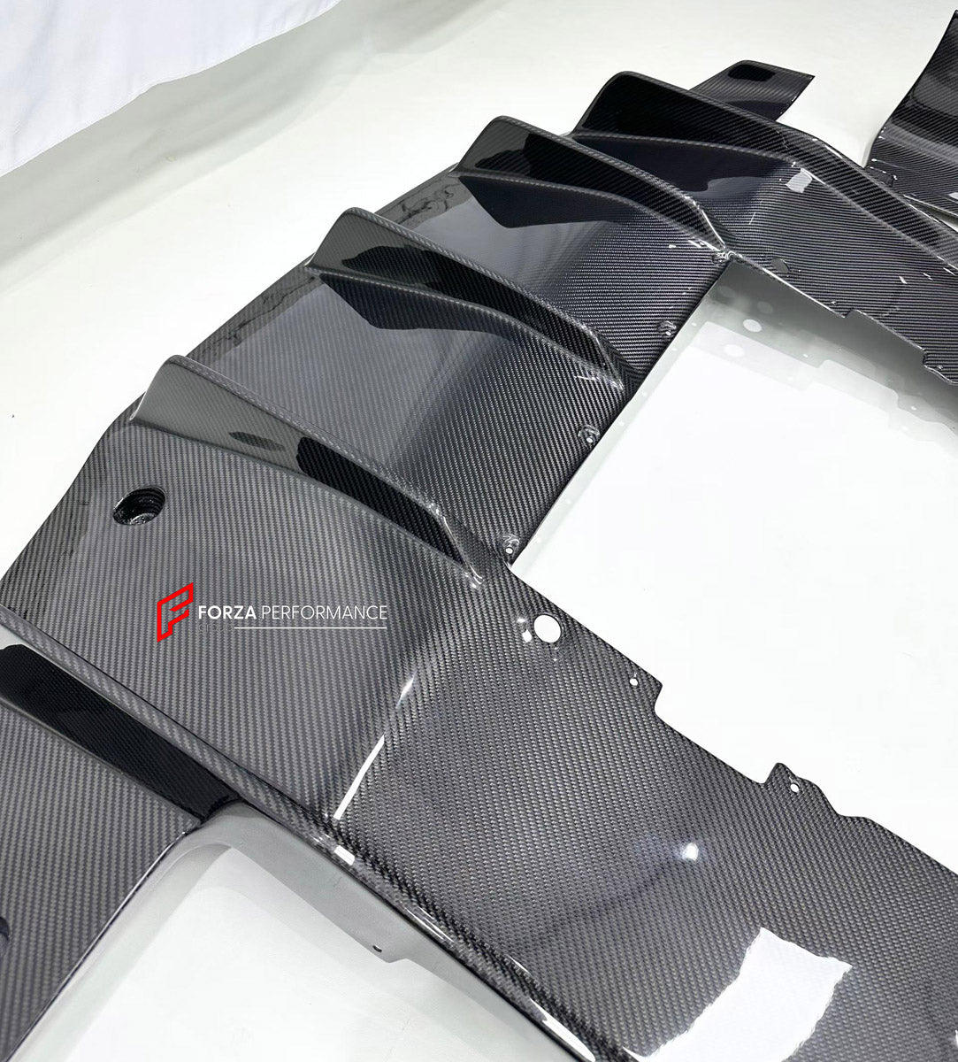 DRY CARBON BODY KIT for MCLAREN 720S COUPE 2017 - 2023

Set includes:
Front Lip
Front Bumper Canards
Side Skirts
Ducktail Spoiler
Rear Spoiler Wing
Rear Diffuser

Material: Dry Carbon

NOTE: Professional installation is required.