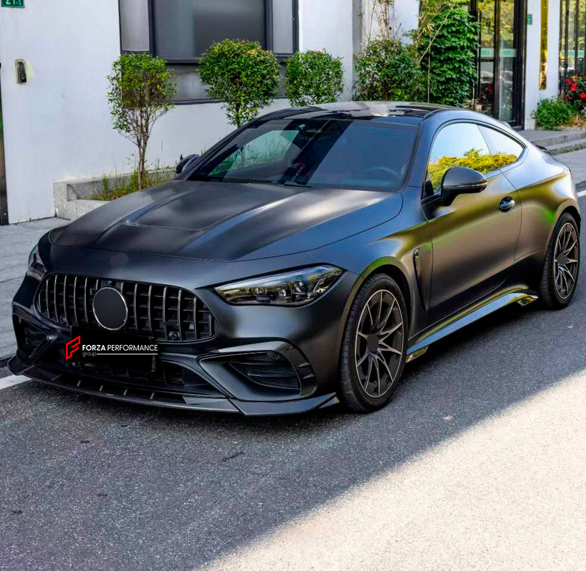 DRY CARBON BODY KIT for Mercedes Benz CLE53 AMG 2024+
Set includes:

Front Lip
Side Mirror Covers
Side Skirts
Roof Spoiler
Rear Diffuser
Material: Dry Carbon

NOTE: Professional installation is required.