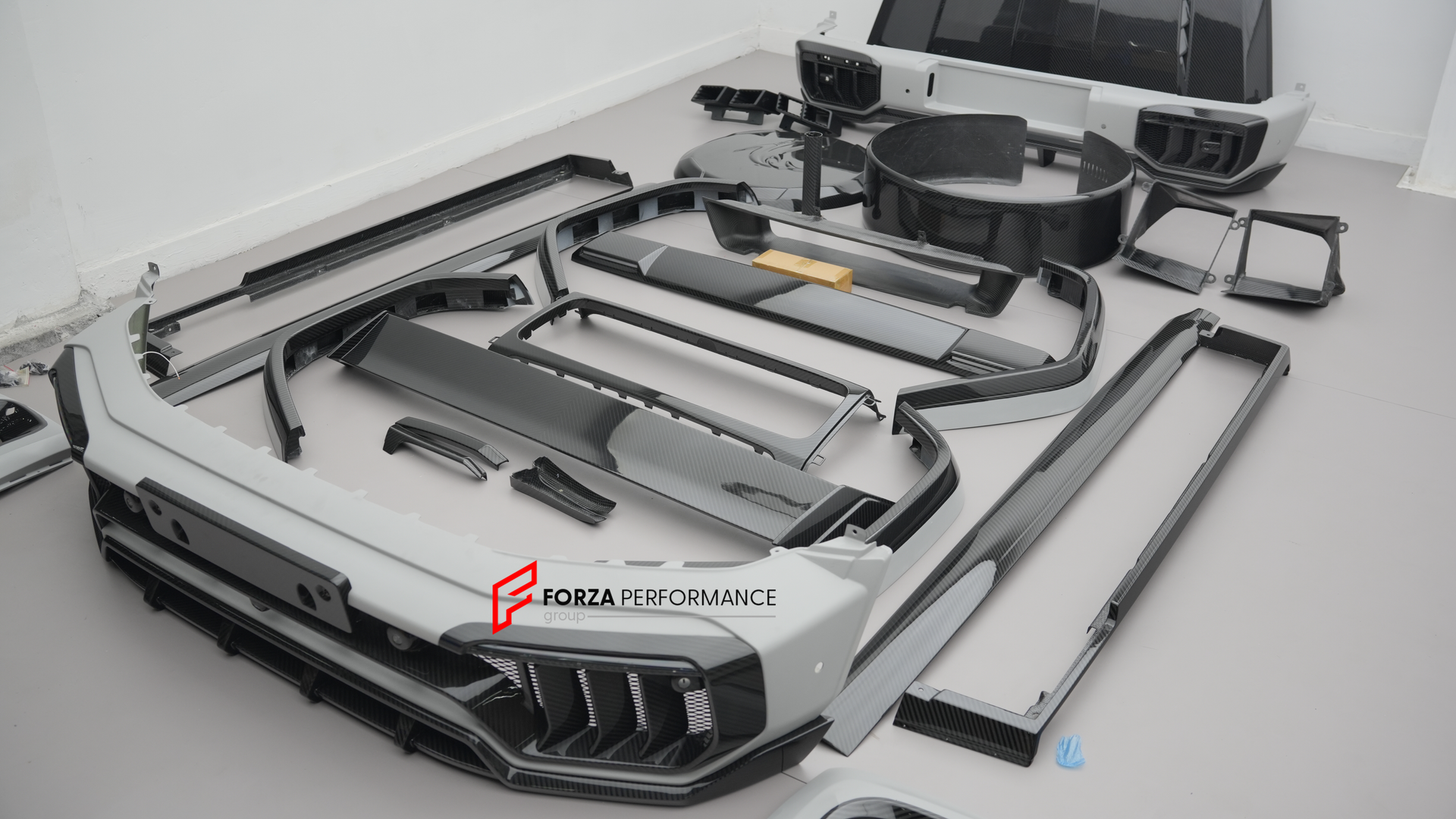 DRY CARBON WIDEBODY KIT FOR MERCEDES-BENZ G-CLASS W465 G500 G450d G580 G63 AMG 2024+