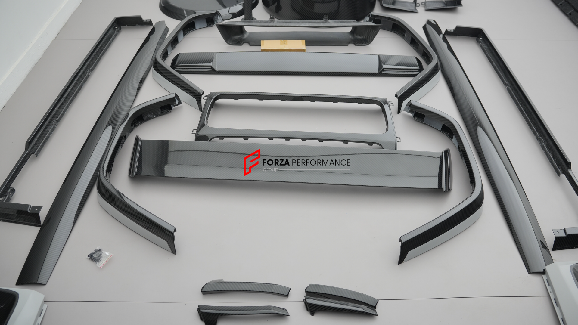 DRY CARBON WIDEBODY KIT FOR MERCEDES-BENZ G-CLASS W465 G500 G450d G580 G63 AMG 2024+