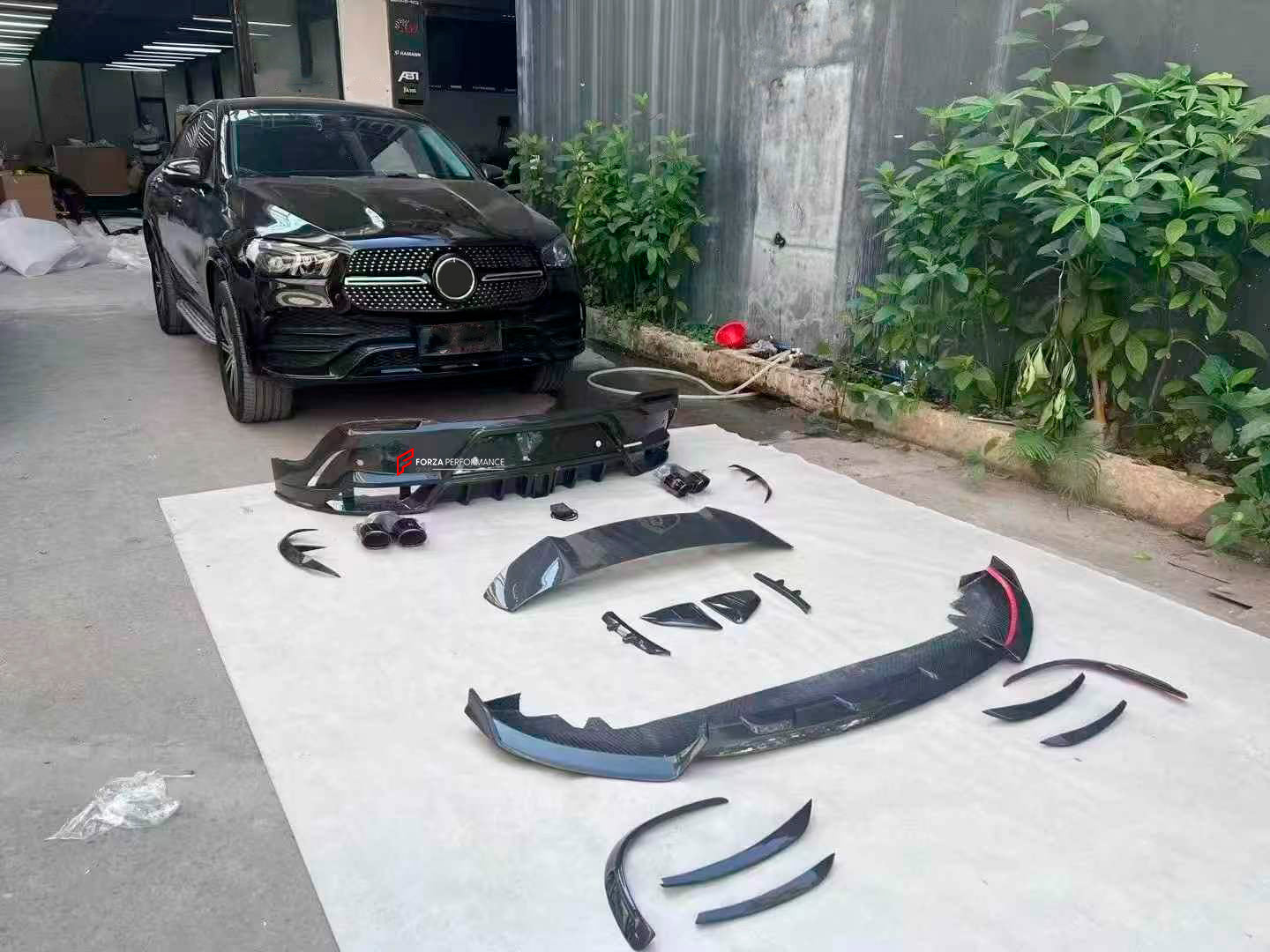 


DRY CARBON BODY KIT for MERCEDES-BENZ GLE COUPE AMG C167 2020+

Set includes:

Front Lip
Front Bumper Air Vent Trims
Front Fender Trims
Roof Spoiler
Rear Bumper Trims
Rear Diffuser
Exhaust Tips

Material: Dry Carbon Fiber

NOTE: Professional installation is required



Why “Contact Us for Pricing”?

We don’t display fixed prices because our goal is to offer you the most competitive deal possible. Product costs often decrease over time, and by requesting a quote, you’ll receive our most up-to-date price o