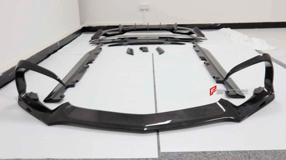 DRY CARBON BODY KIT for MERCEDES BENZ GT C GT S 2014 - 2023

Set includes:

Front Lip
Side Skirts
Front Fender Cover
Rear Wing Spoiler
Rear Diffuser

Material: Dry Carbon

Note: Professional installation is required

CONTACT US FOR PRICING