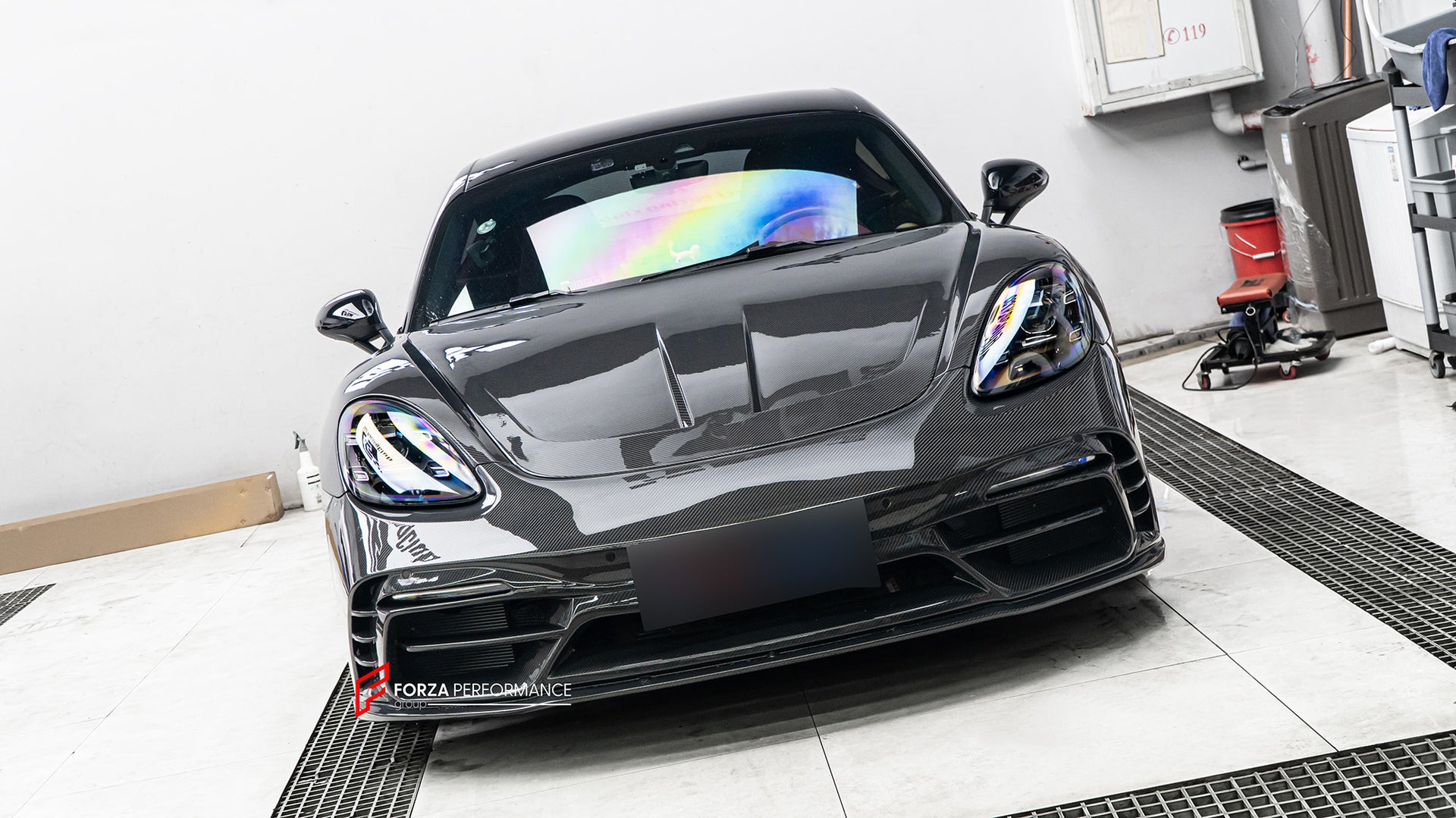 DRY CARBON BODY KIT FOR PORCHE 718 982 2016+

Set includes:

Front Lip
Front Bumper
Hood / Bonnet
Front Fenders
Side Skirts
Rear Diffuser
Exhaust tips

Material: Dry carbon + Fiberglass + Stainless steel

NOTE: Professional installation is required.