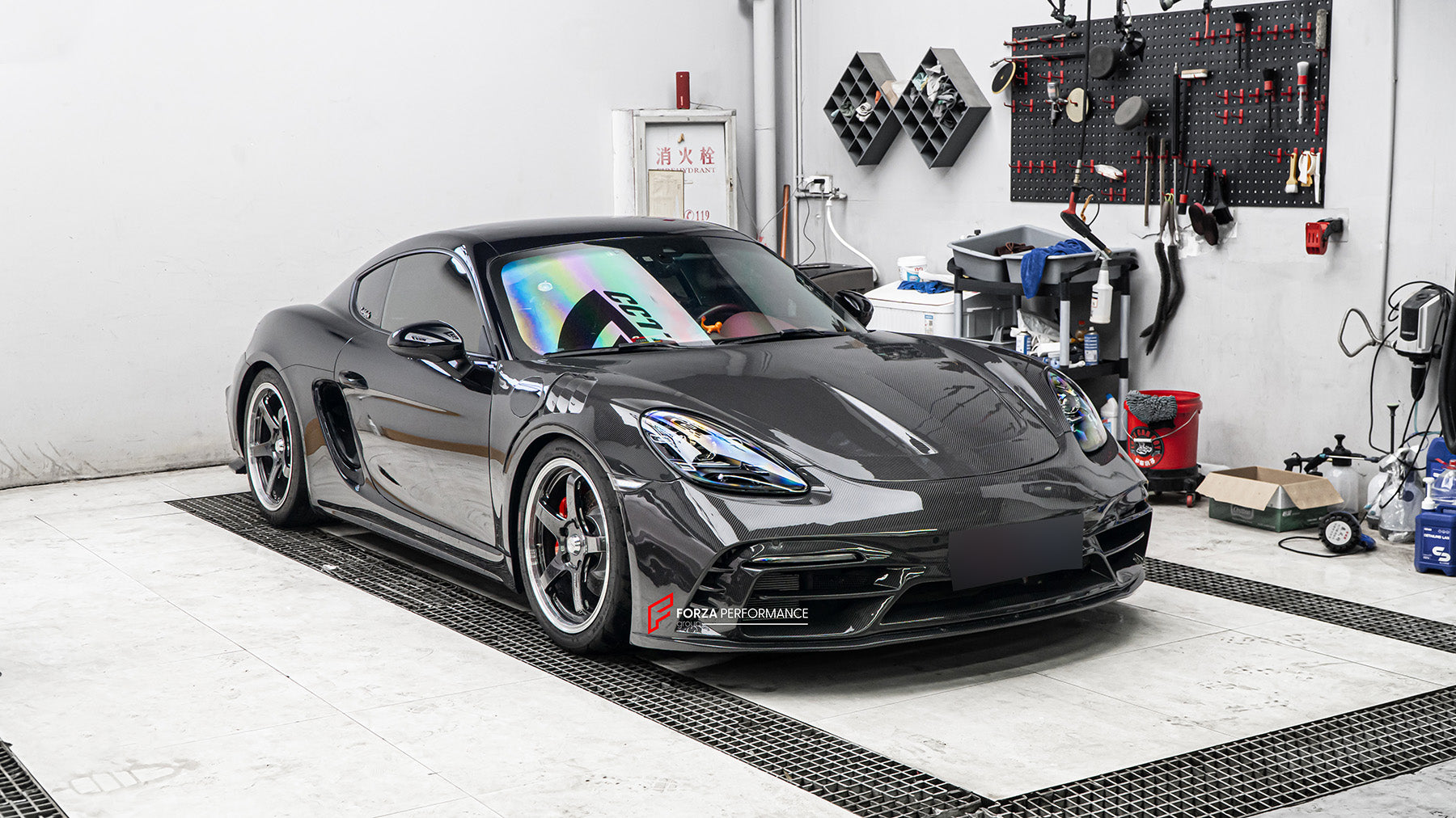 DRY CARBON BODY KIT FOR PORCHE 718 982 2016+

Set includes:

Front Lip
Front Bumper
Hood / Bonnet
Front Fenders
Side Skirts
Rear Diffuser
Exhaust tips

Material: Dry carbon + Fiberglass + Stainless steel

NOTE: Professional installation is required.