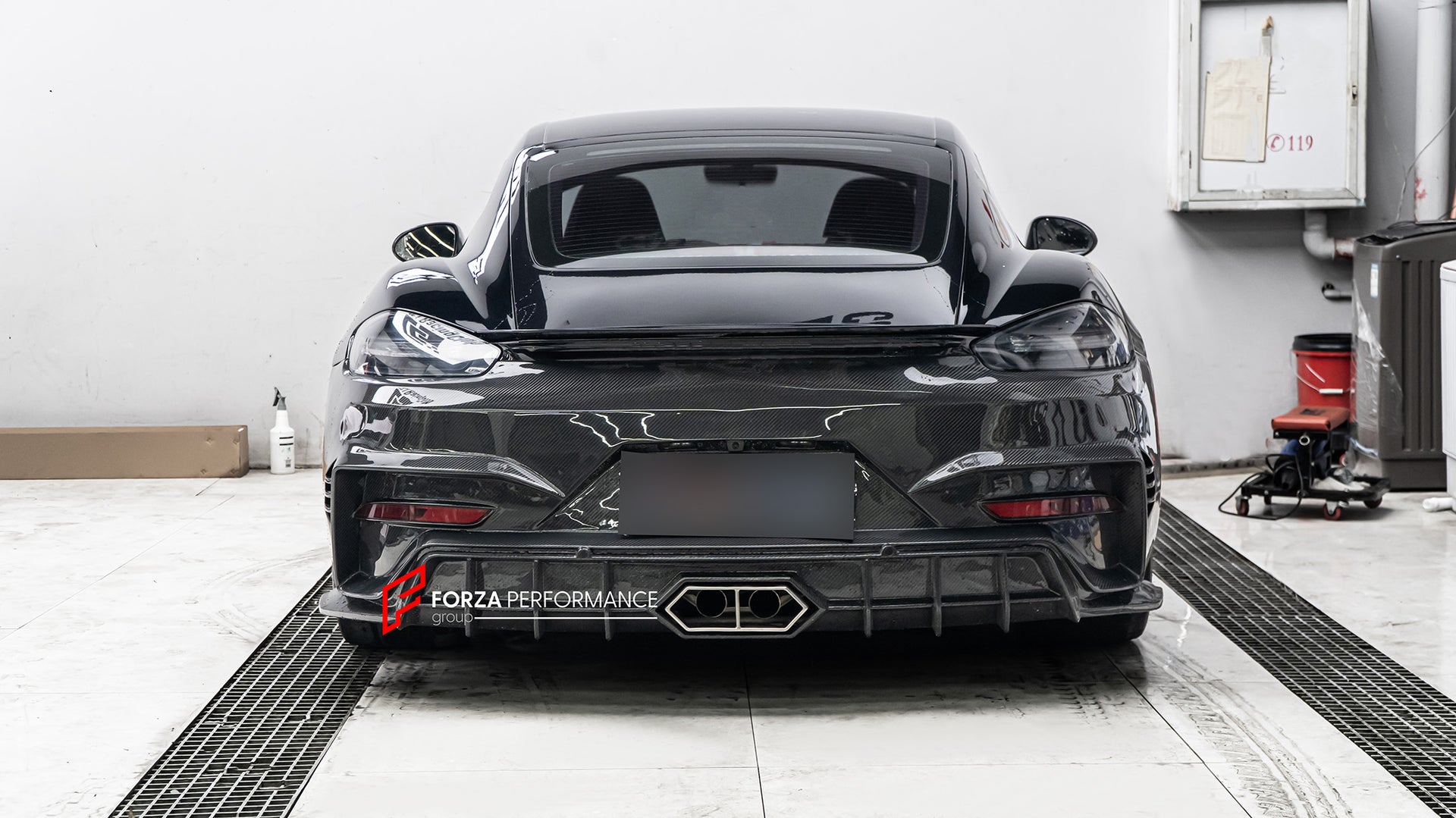 DRY CARBON BODY KIT FOR PORCHE 718 982 2016+

Set includes:

Front Lip
Front Bumper
Hood / Bonnet
Front Fenders
Side Skirts
Rear Diffuser
Exhaust tips

Material: Dry carbon + Fiberglass + Stainless steel

NOTE: Professional installation is required.