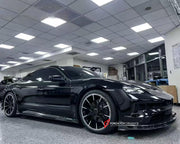 DRY CARBON BODY KIT for PORSCHE TAYCAN J1 FACELIFT 2024+ FORZA PERFORMANCE custom fit Paktechz Design Style

Set includes:
Front Lip
Side Skirts
Ducktail Spoiler
Rear Diffuser

Material: Dry Carbon

NOTE: Professional installation is required.