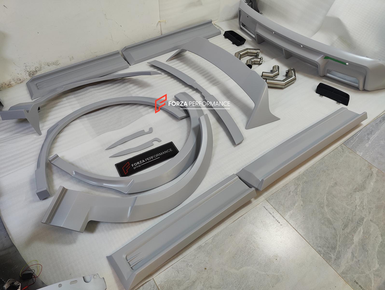 DRY CARBON BODY KIT for ROLLS ROYCE CULLINAN 2018+
Set includes:
Front Bumper
Front Fenders
Front Fender Flares
Side Skirts
Rear Fender Flares
Roof Spoiler
Rear Spoiler
Rear Bumper
Exhaust Tips
Material: Dry Carbon
NOTE: Professional installation is required.
Dry Carbon Body Kit for Rolls Royce Cullinan 2018+,
Rolls Royce Cullinan Dry Carbon Body Kit 2018+,
Custom Dry Carbon Body Kit for Rolls Royce Cullinan 2018+,
Premium Dry Carbon Body Kit for Rolls Royce Cullinan,
High Performance Dry Carbon Body Kit fo