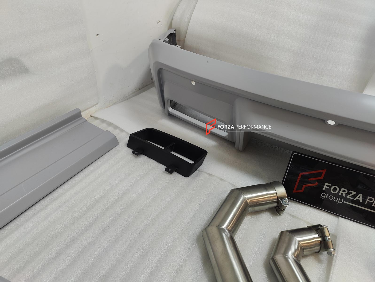 DRY CARBON BODY KIT for ROLLS ROYCE CULLINAN 2018+
Set includes:
Front Bumper
Front Fenders
Front Fender Flares
Side Skirts
Rear Fender Flares
Roof Spoiler
Rear Spoiler
Rear Bumper
Exhaust Tips
Material: Dry Carbon
NOTE: Professional installation is required.
Dry Carbon Body Kit for Rolls Royce Cullinan 2018+,
Rolls Royce Cullinan Dry Carbon Body Kit 2018+,
Custom Dry Carbon Body Kit for Rolls Royce Cullinan 2018+,
Premium Dry Carbon Body Kit for Rolls Royce Cullinan,
High Performance Dry Carbon Body Kit fo