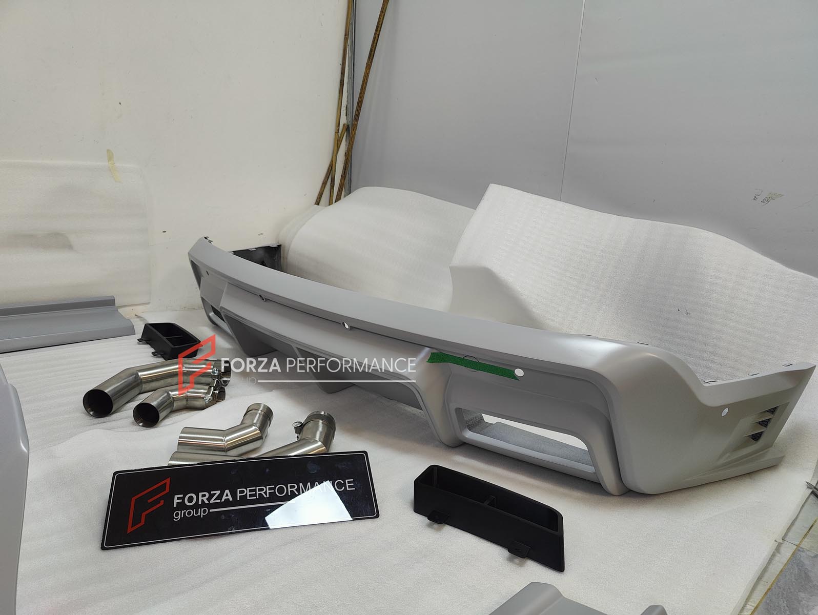 DRY CARBON BODY KIT for ROLLS ROYCE CULLINAN 2018+
Set includes:
Front Bumper
Front Fenders
Front Fender Flares
Side Skirts
Rear Fender Flares
Roof Spoiler
Rear Spoiler
Rear Bumper
Exhaust Tips
Material: Dry Carbon
NOTE: Professional installation is required.
Dry Carbon Body Kit for Rolls Royce Cullinan 2018+,
Rolls Royce Cullinan Dry Carbon Body Kit 2018+,
Custom Dry Carbon Body Kit for Rolls Royce Cullinan 2018+,
Premium Dry Carbon Body Kit for Rolls Royce Cullinan,
High Performance Dry Carbon Body Kit fo