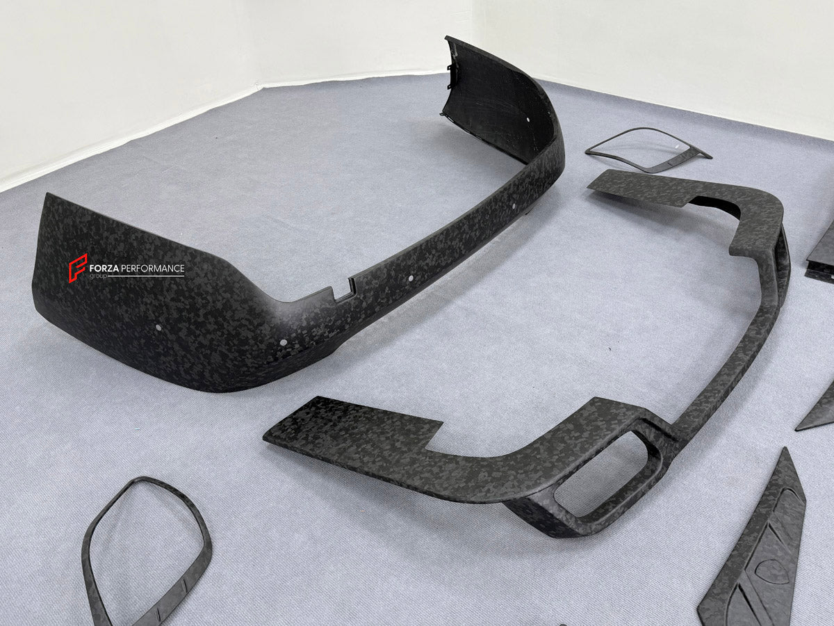 DRY CARBON BODY KIT for ROLLS ROYCE GHOST RR21 FACELIFT 2025+ FORZA PERFORMANCE Mansory+
Set includes:

Front Lip
Front Bumper Assembly
Hood Bonnet
Side Skirts
Ducktail Spoiler
Rear Bumper Assembly
Rear Diffuser
Material: Dry Carbon

NOTE: Professional installation is required.