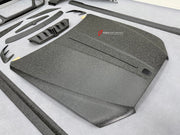 DRY CARBON BODY KIT for ROLLS ROYCE GHOST RR21 FACELIFT 2025+ FORZA PERFORMANCE Mansory+
Set includes:

Front Lip
Front Bumper Assembly
Hood Bonnet
Side Skirts
Ducktail Spoiler
Rear Bumper Assembly
Rear Diffuser
Material: Dry Carbon

NOTE: Professional installation is required.