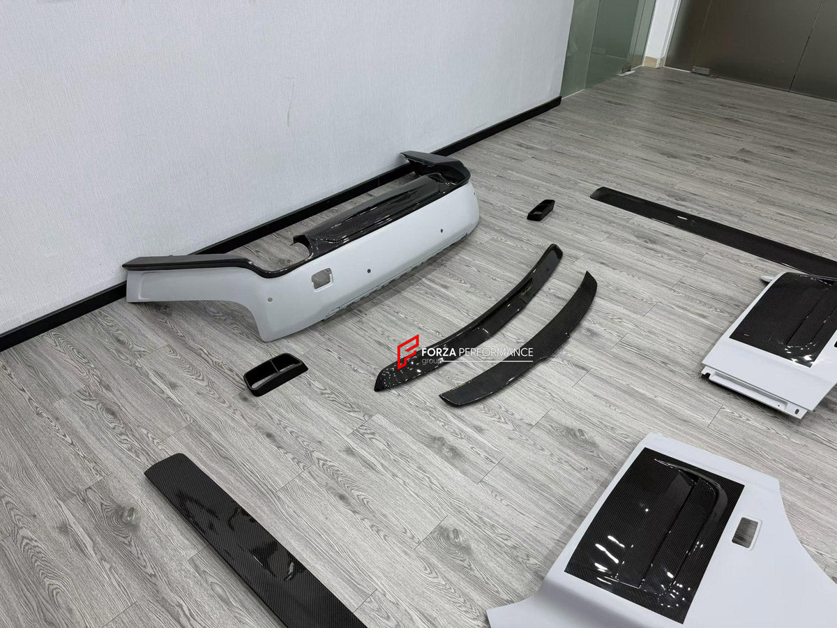 DRY CARBON BODY KIT for ROLLS-ROYCE PHANTOM VIII RR11 2017+ FORZA PERFORMANCE custom fit M Style

Set includes:
Front Lip
Front Bumper Assembly
Side Skirts
Ducktail Spoiler
Rear Bumper Assembly

Material: Dry Carbon

NOTE: Professional installation is required.