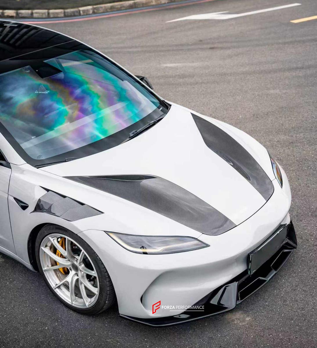DRY CARBON BODY KIT for TESLA MODEL 3 HIGHLAND 2023+
Set includes:

Hood Bonnet
Front Fenders
Front Bumper
Front Lip
Material: Dry Carbon

NOTE: Professional installation is required.