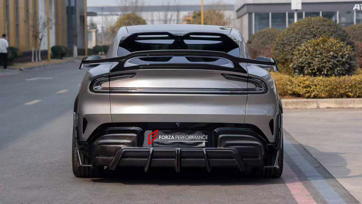 DRY CARBON BODY KIT for XIAOMI YU7 2025+

Set includes:
Front Lip
Front Bumper Canards
Hood Bonnet
Side Skirts
Roof Spoiler
Rear Spoiler Wing
Rear Bumper Fins
Rear Diffuser
Forged Wheels Rims

Material: Dry Carbon

NOTE: Professional installation is required.