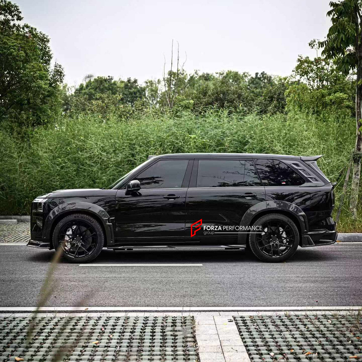 DRY CARBON BODY KIT for ZEEKR 9X 2025+

Set includes:
Front Lip
Front Bumper Canards
Hood Bonnet
Fender Flares
Side Skirts
Roof Spoiler
Ducktail Spoiler
Rear Window Air Vent Trims
Trunk Lid Trim
Rear Bumper Fins
Rear Diffuser

Material: Dry Carbon

NOTE: Professional installation is required.