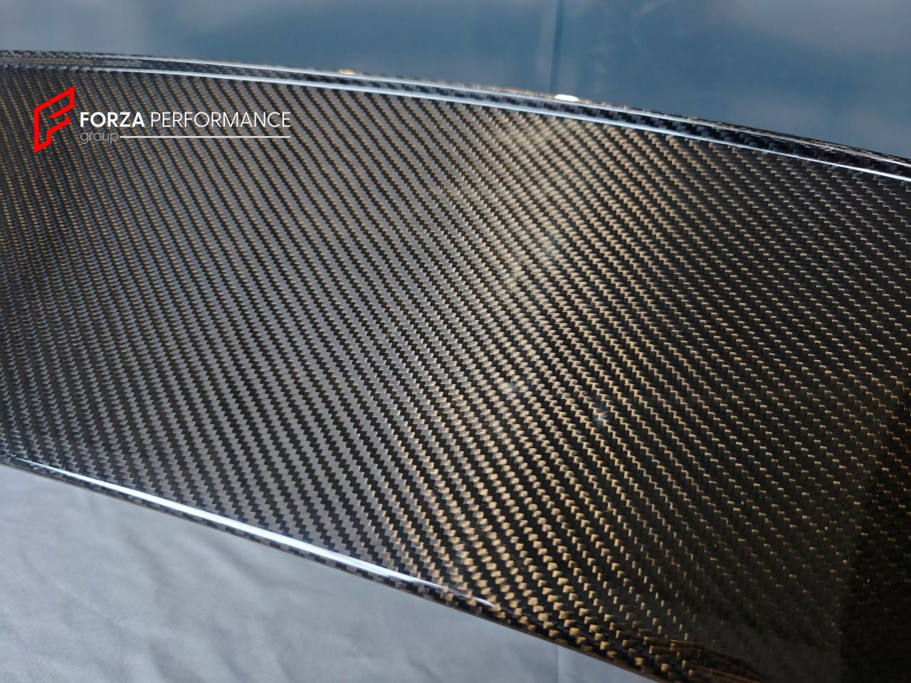 GT STYLE DRY CARBON REAR SPOILER FOR AUDI R8 4S 2015-2019