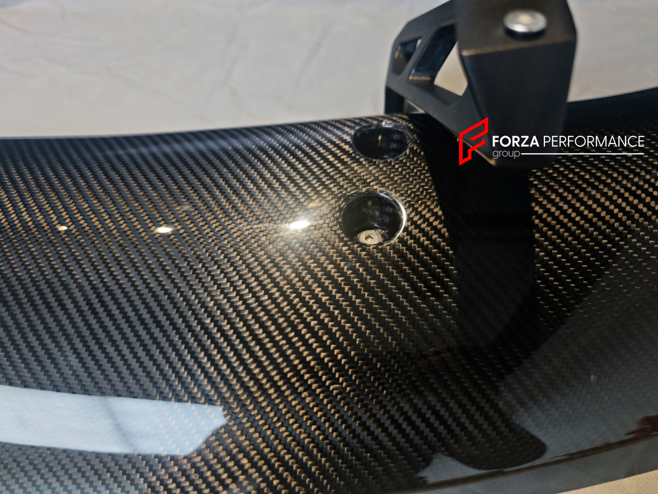 GT STYLE DRY CARBON REAR SPOILER FOR AUDI R8 4S 2015-2019