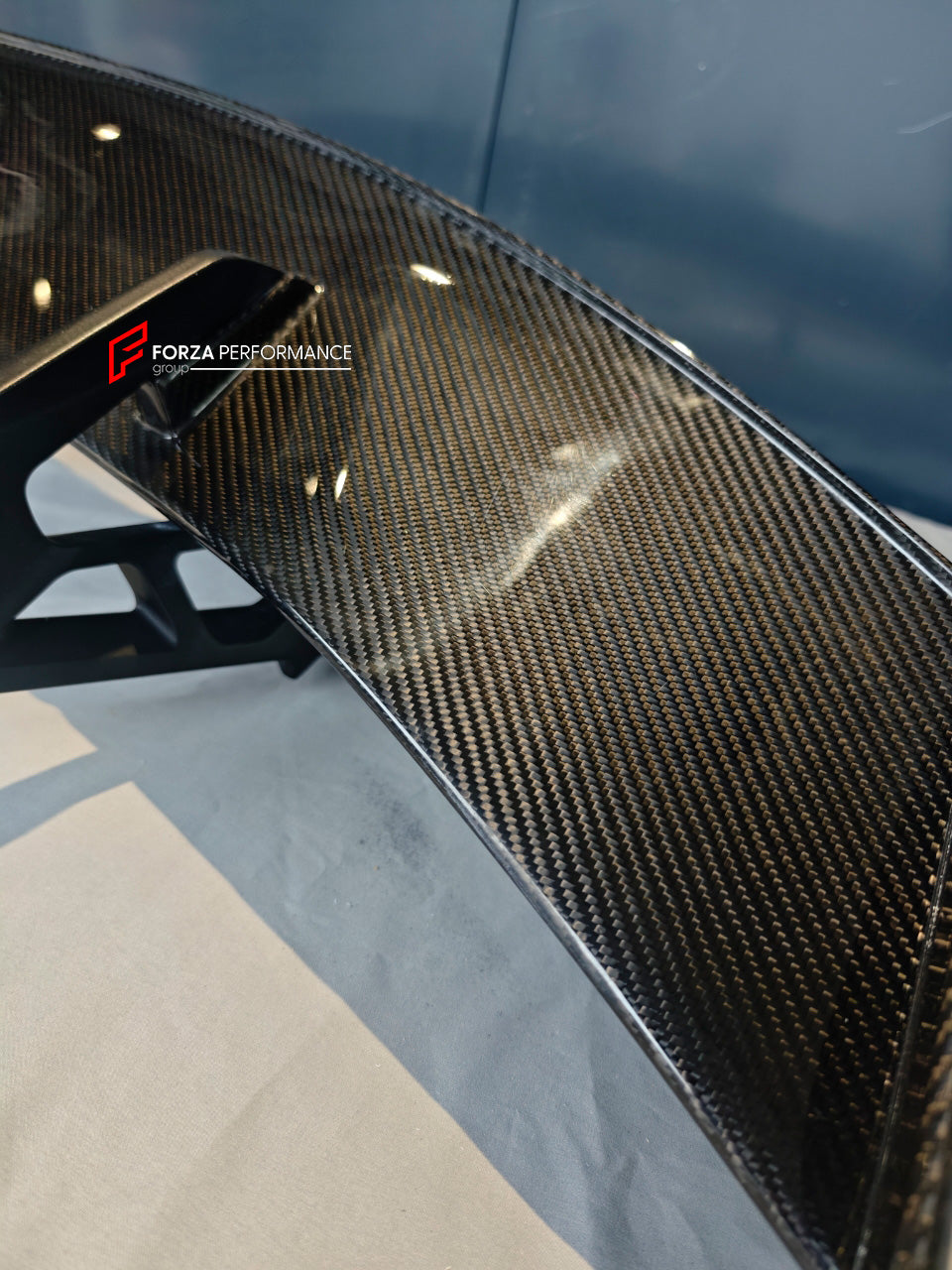 GT STYLE DRY CARBON REAR SPOILER FOR AUDI R8 4S 2015-2019