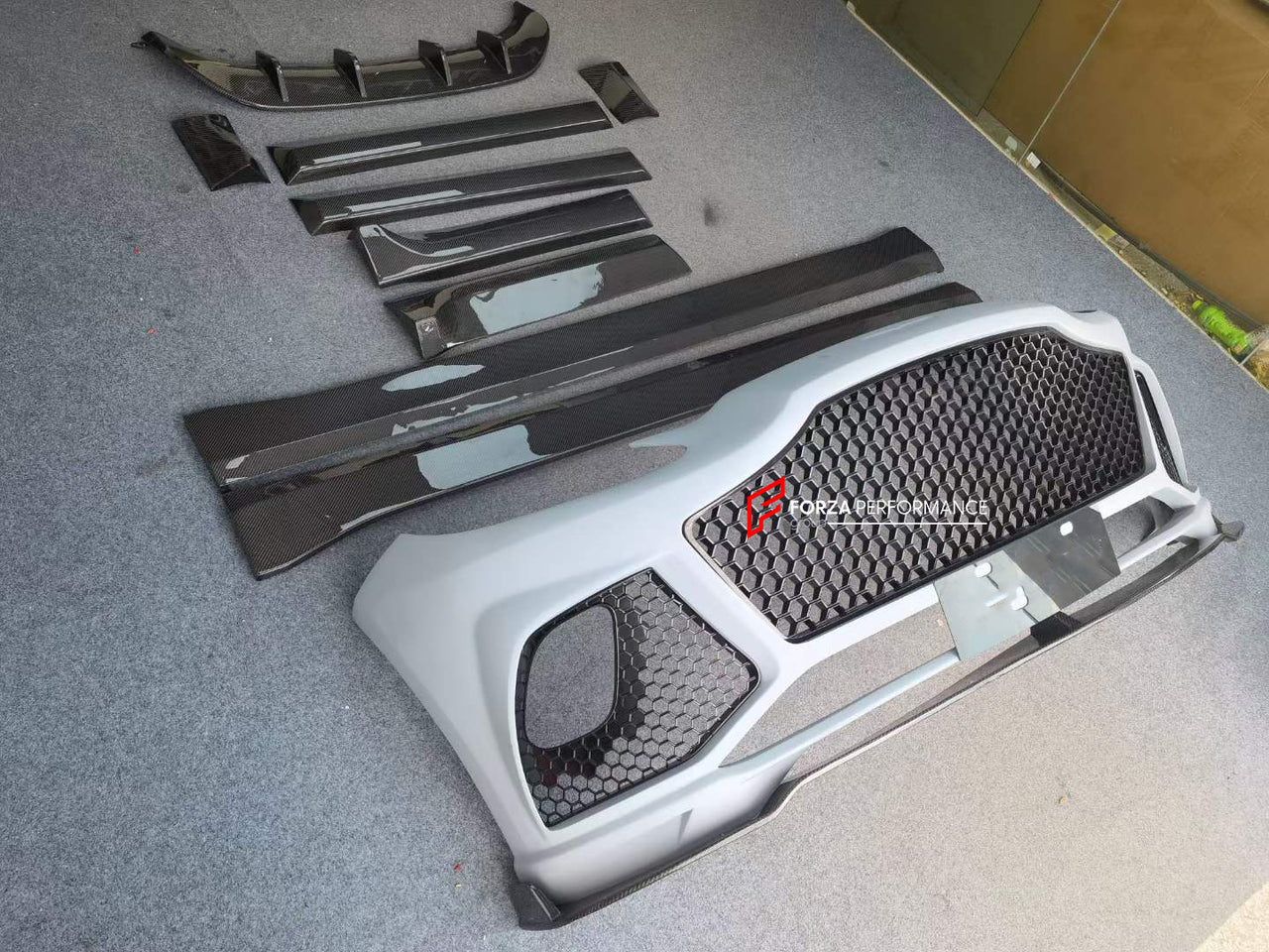 DRY CARBON BODY KIT V2 for ASTON MARTIN DBX  Set includes:  Side Skirts Rear Diffuser Front Bumper with Grille