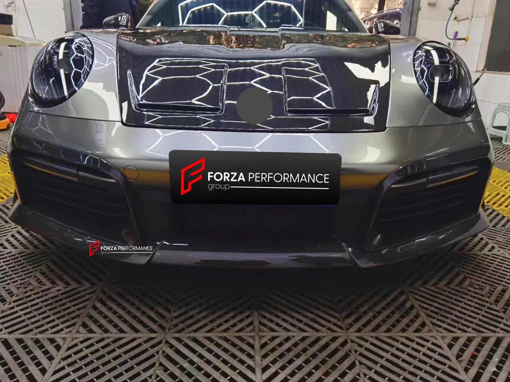 DRY CARBON BODY KIT FOR PORSCHE 911 992 TURBO TURBO S 2019+  Set includes:  Front Lip Front Air Vent Covers Side Skirts  Rear Diffuser Exhaust Tips Rear Canards Rear Spoiler
