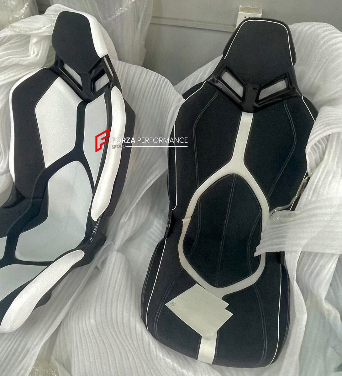 DRY CARBON BUCKET SEATS LWCB for LAMBORGHINI AVENTADOR LP700 LP720 LP750 LP780 S SVJ HURACAN LP580 LP610 LP640 EVO custom fit SVJ Style

A single seat can be sold, purchasing a pair is not required.

All bucket seats photos on our website are real images of the actual product.

We produce custom carbon bucket seats for Lamborghini Aventador LP700 LP720 LP750 LP780 S SVJ Huracan LP580 LP610 LP640 EVO. We offer fully customizable options.

Custom Options:

Cushion Inserts: Custom Design
Finishing Options: Alc