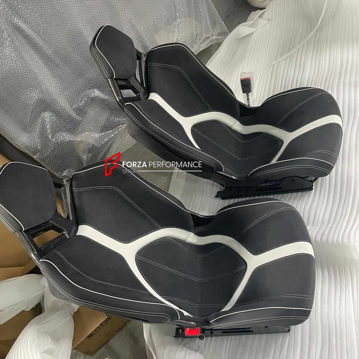 DRY CARBON BUCKET SEATS LWCB for LAMBORGHINI AVENTADOR LP700 LP720 LP750 LP780 S SVJ HURACAN LP580 LP610 LP640 EVO custom fit SVJ Style

A single seat can be sold, purchasing a pair is not required.

All bucket seats photos on our website are real images of the actual product.

We produce custom carbon bucket seats for Lamborghini Aventador LP700 LP720 LP750 LP780 S SVJ Huracan LP580 LP610 LP640 EVO. We offer fully customizable options.

Custom Options:

Cushion Inserts: Custom Design
Finishing Options: Alc