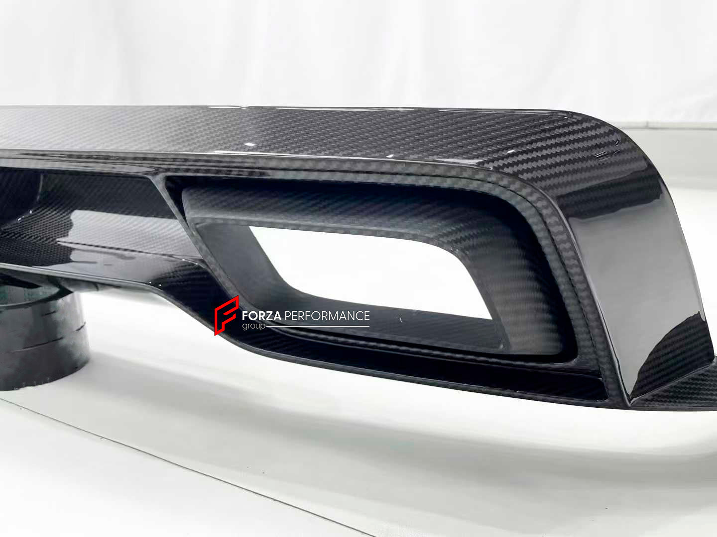 DRY CARBON AERO KIT for PORSCHE 911 992.1 TURBO S 2021 - 2025

Set includes:

Front Lip

Rear Diffuser

Exhaust Tips

Material: Dry Carbon

NOTE: Professional installation is required