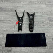 DRY CARBON CENTRAL CONTROL PANEL TRIM for FERRARI 488 GTB 2015 - 2020

Set includes:
Central Control Panel Trim

Material: Dry Carbon

NOTE: Professional installation is required.