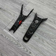 DRY CARBON CENTRAL CONTROL PANEL TRIM for FERRARI 488 GTB 2015 - 2020

Set includes:
Central Control Panel Trim

Material: Dry Carbon

NOTE: Professional installation is required.