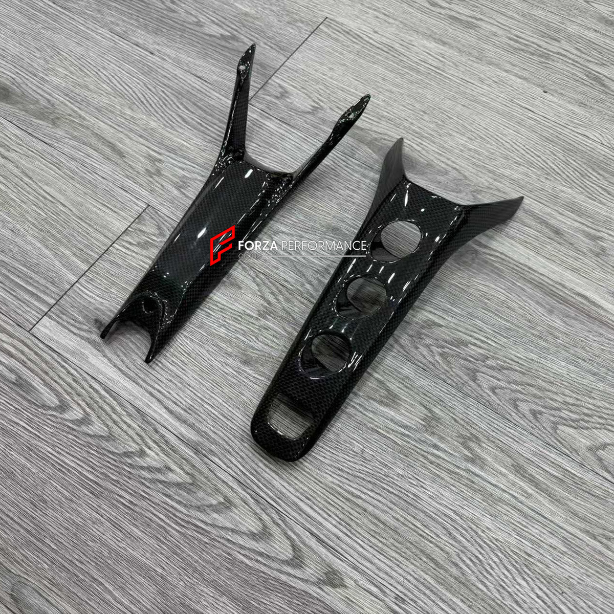 DRY CARBON CENTRAL CONTROL PANEL TRIM for FERRARI 488 GTB 2015 - 2020

Set includes:
Central Control Panel Trim

Material: Dry Carbon

NOTE: Professional installation is required.