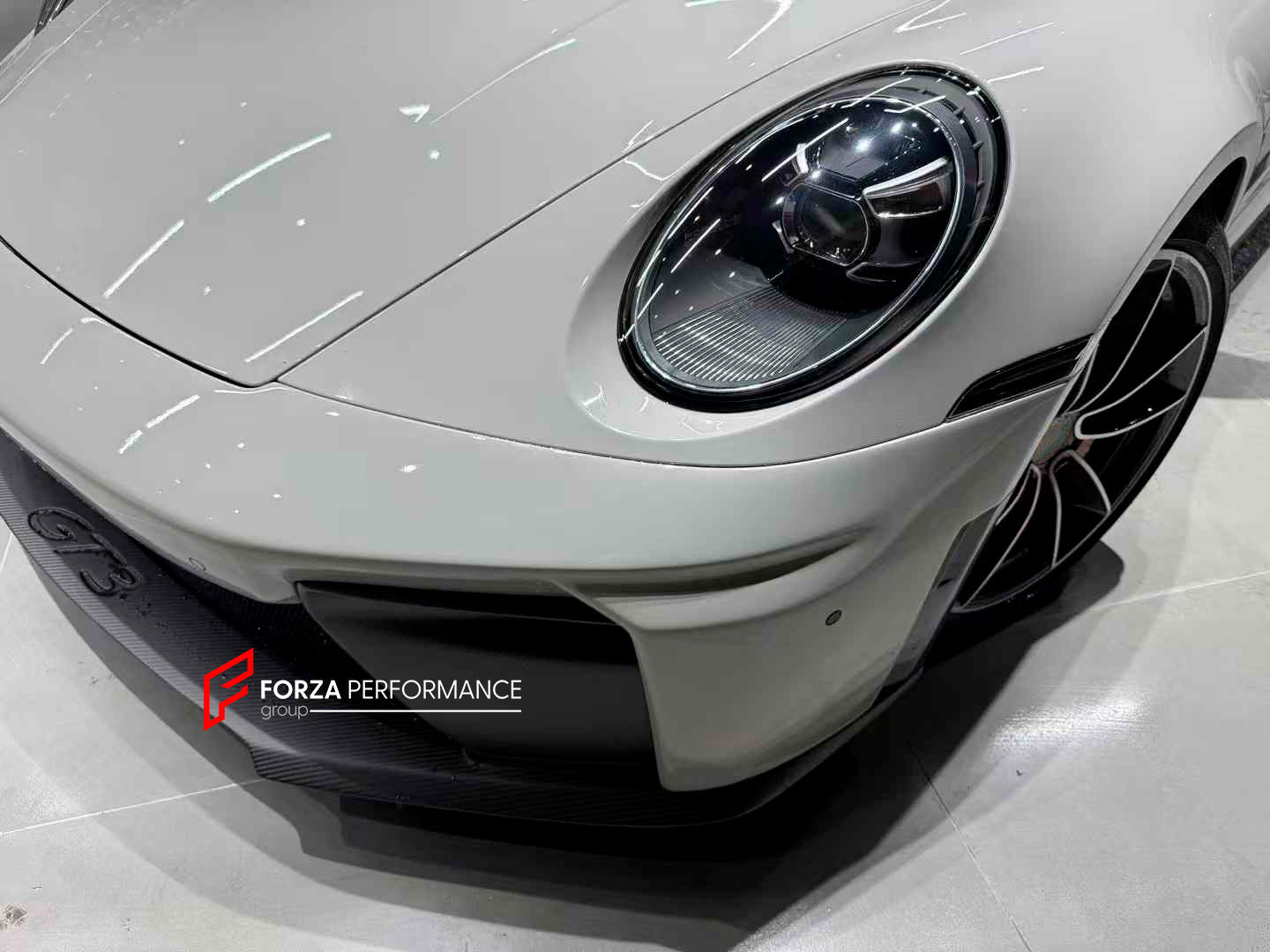 DRY CARBON CONVERSION BODY KIT for PORSCHE 911 992.1 CARRERA S2019 - 2023 to 992.2 GT3 TOURING

Set includes:

Front Bumper Assembly

Side Skirts

Engine Lid
Rear Bumper
Rear Diffuser
Muffler With Valves
Exhaust Tips

Material: Dry Carbon