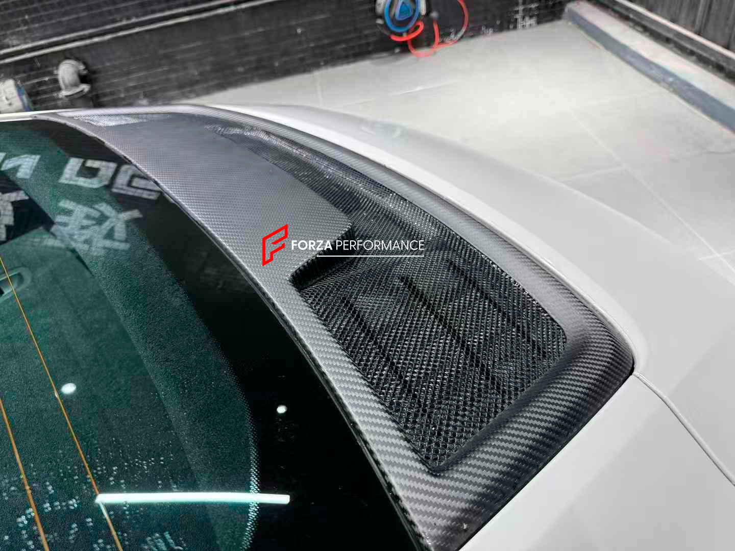 DRY CARBON CONVERSION BODY KIT for PORSCHE 911 992.1 CARRERA S2019 - 2023 to 992.2 GT3 TOURING

Set includes:

Front Bumper Assembly

Side Skirts

Engine Lid
Rear Bumper
Rear Diffuser
Muffler With Valves
Exhaust Tips

Material: Dry Carbon
