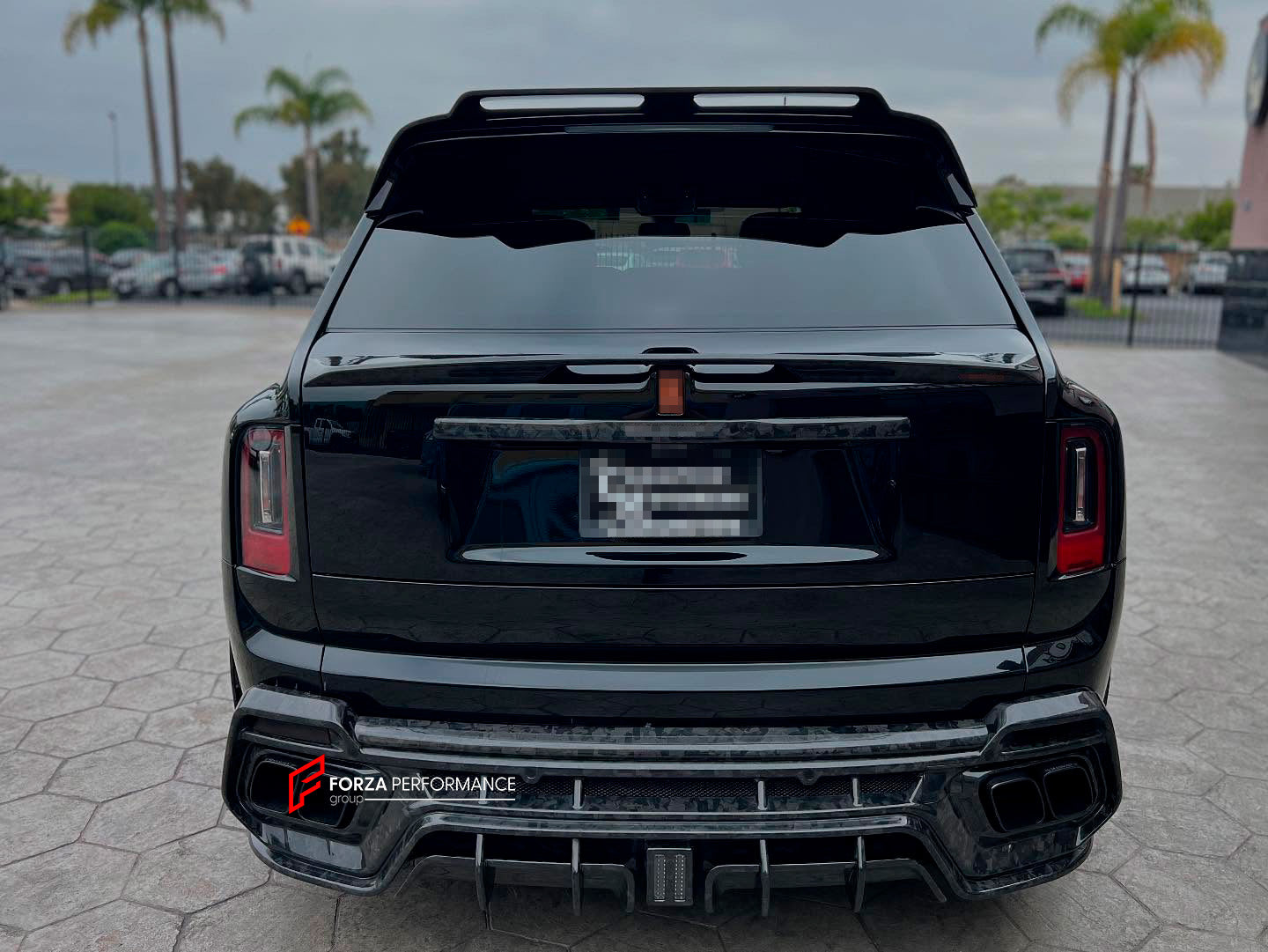 DRY CARBON CONVERSION BODY KIT for ROLLS-ROYCE CULLINAN SERIES 1 2018 - 2025 upgrade to SERIES 2 FACELIFT



Set includes:

Front Lip
Front Bumper
Front Bumper Meshes

Headlights
Front Grille Frame
Hood / Bonnet
Front Fenders
Fenders Flares
Door Covers
Side Skirts
Roof Spoiler
D-Pillar Panel
Rear Trunk Spoiler
Rear Panel
Rear Bumper
Rear Diffuser
Exhaust Tips
Material: Dry Carbon