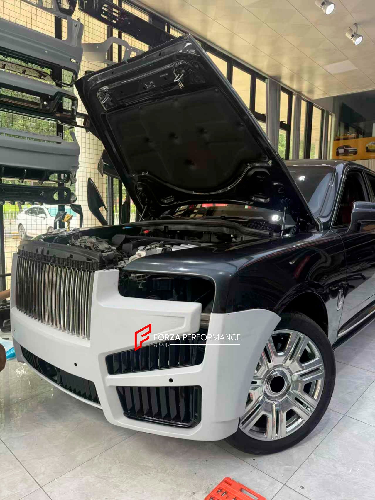 DRY CARBON CONVERSION BODY KIT for ROLLS-ROYCE CULLINAN SERIES 1 2018 - 2025 upgrade to SERIES 2 FACELIFT



Set includes:

Front Lip
Front Bumper
Front Bumper Meshes

Headlights
Front Grille Frame
Hood / Bonnet
Front Fenders
Fenders Flares
Door Covers
Side Skirts
Roof Spoiler
D-Pillar Panel
Rear Trunk Spoiler
Rear Panel
Rear Bumper
Rear Diffuser
Exhaust Tips
Material: Dry Carbon