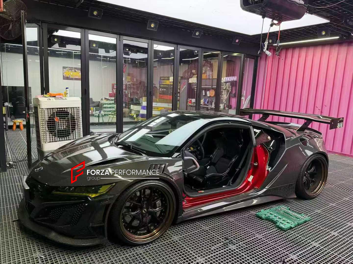 DRY CARBON DOORS for HONDA ACURA NSX NC1 2016 - 2023

Set includes:

Doors


Material: Dry Carbon

Note: Professional installation is required.

