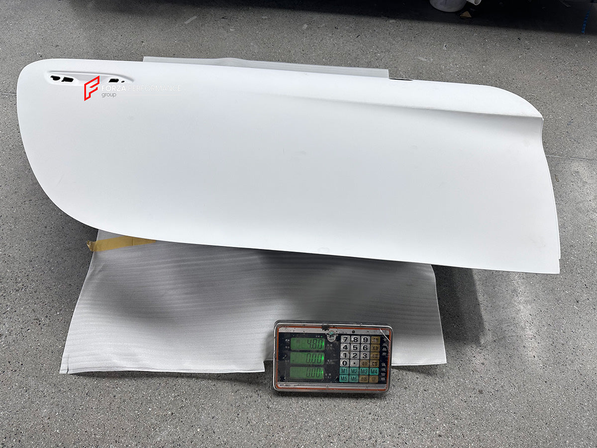 DRY CARBON DOORS for PORSCHE 911 992 CARRERA S GTS TURBO GT3

Set includes:

Left Door
Right Door

Material: Dry Carbon Fiber

NOTE: Professional installation is required