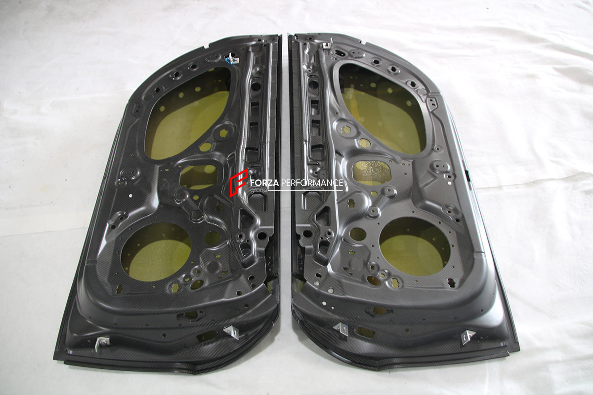 DRY CARBON DOORS for PORSCHE 911 992 GT3 RS

Set includes:

Left Door
Right Door

Material: Dry Carbon Fiber

NOTE: Professional installation is required

CONTACT US FOR PRICING