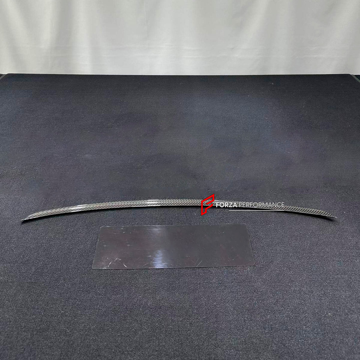 DRY CARBON Ducktail Spoiler for Porsche 911 992.2 2024+
Set includes:

Ducktail Spoiler
Material: Dry Carbon

NOTE: Professional installation is required.