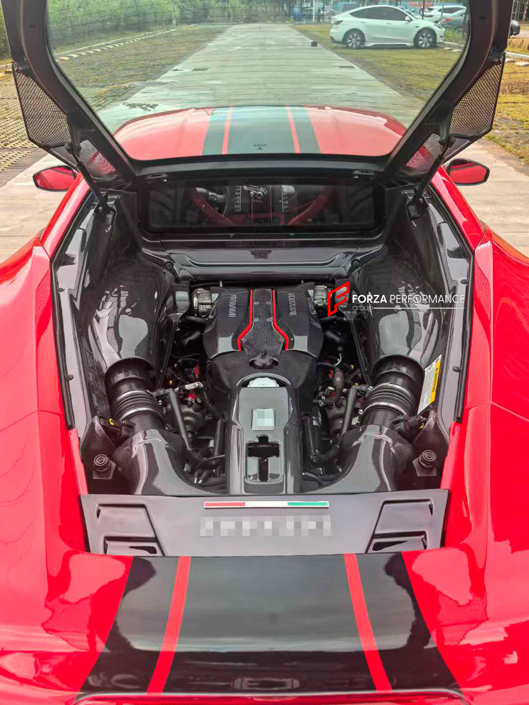 DRY CARBON ENGINE BAY PANELS for FERRARI 488 GTB PISTA 2015 - 2020

Set includes:

Engine Bay

Material: Carbon Fiber

NOTE: Professional installation is required