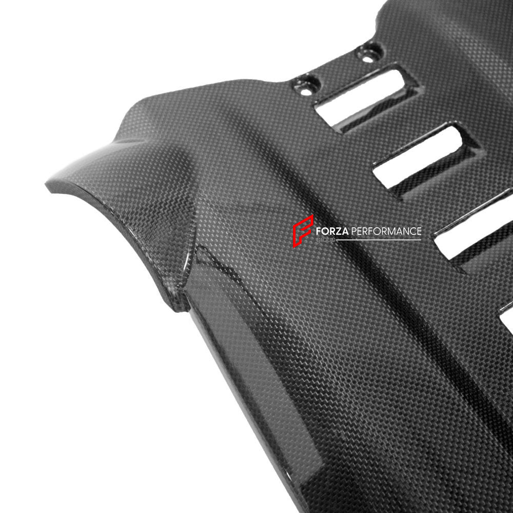 DRY CARBON ENGINE CENTER INTAKE COVER for FERRARI 488 GTB SPIDER 2015 - 2020

Set includes:

Engine Center Intake Cover

Material: Carbon Fiber

NOTE: Professional installation is required