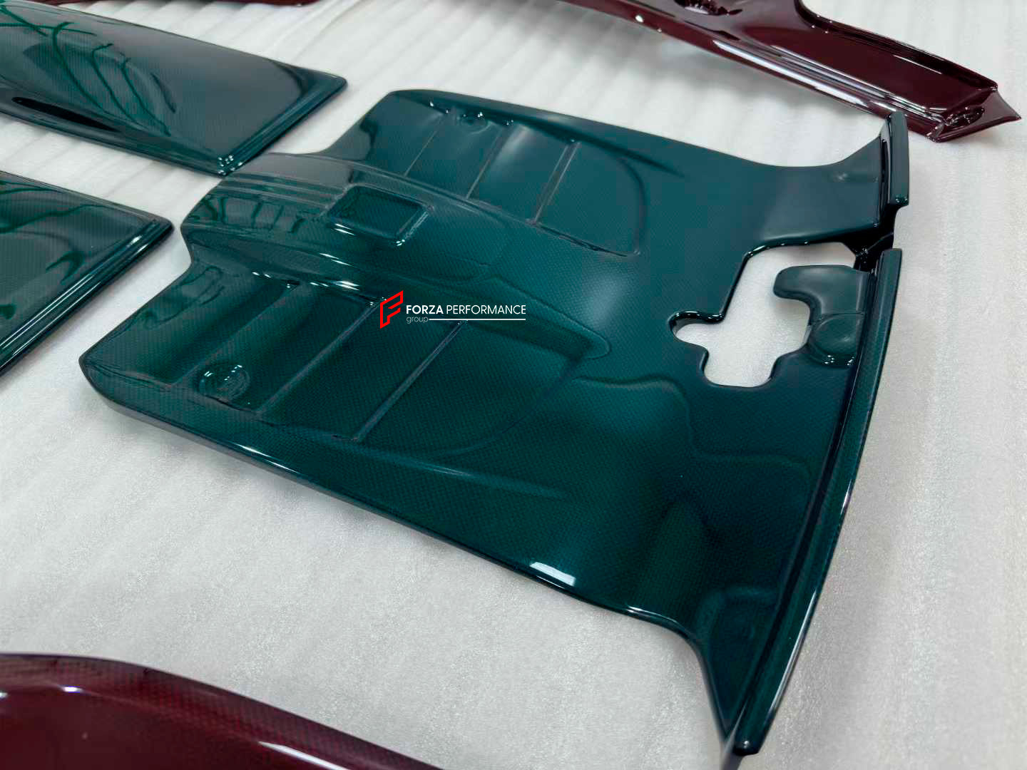 DRY CARBON ENGINE COVER for FERRARI F12 2012 - 2017

Set includes:

Engine Cover

Material: Dry Carbon

NOTE: Professional installation is required. 