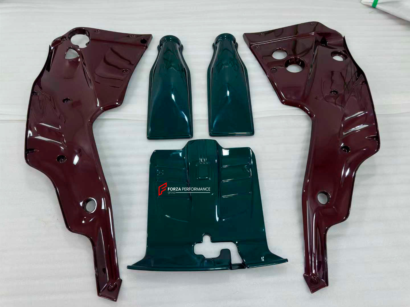 DRY CARBON ENGINE COVER for FERRARI F12 2012 - 2017

Set includes:

Engine Cover

Material: Dry Carbon

NOTE: Professional installation is required. 