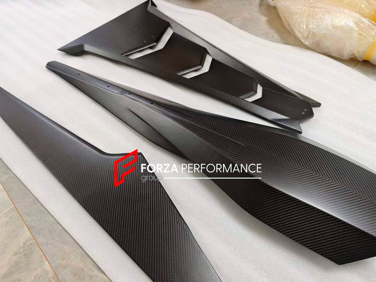 DRY CARBON ENGINE COVER WITH SPOILER WING for LAMBORGHINI REVUELTO DUKE 2023+ custom fit buy Ragnarok style design