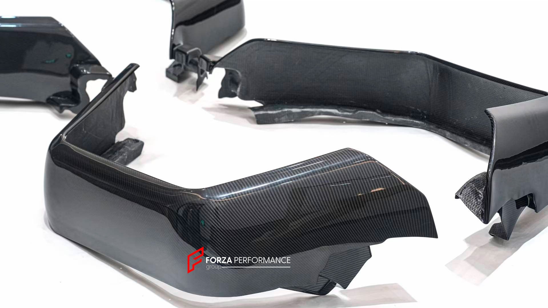 DRY CARBON FENDER FLARES for MERCEDES BENZ G CLASS W463 1990 - 2017

Set includes:

Fender Flares

Material: Dry Carbon

NOTE: Professional installation is required