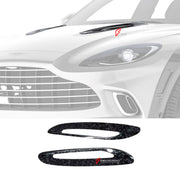 DRY CARBON FIBER HOOD VENTS for ASTON MARTIN DBX 2020+
Set includes:

Hood Vents
Material: Dry Carbon

NOTE: Professional installation is required.